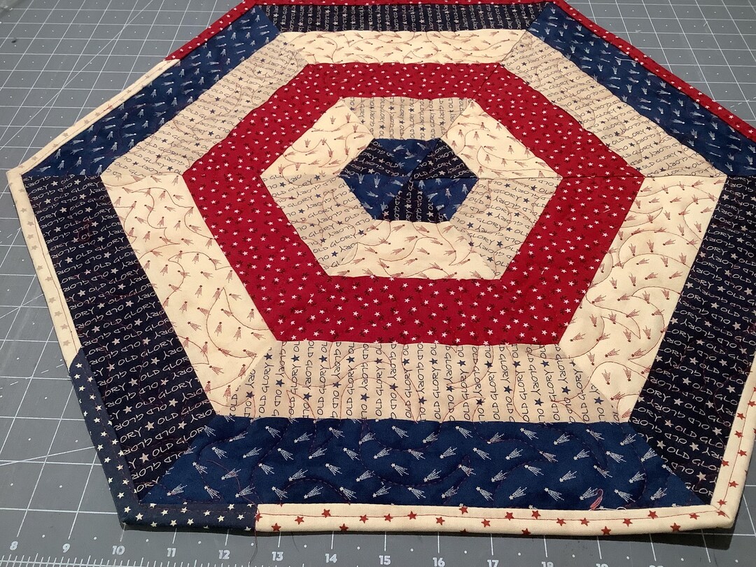 1146 BEST Patriotic Hexagon Table Topper Quilt Fourth of July or Quilt ...