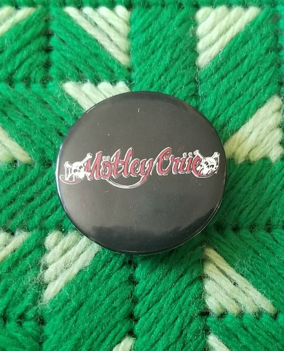 1989 Motley Crue Pin Button - image 1
