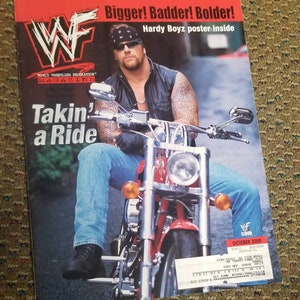 WWF Magazine October 2000 The Undertaker Cover