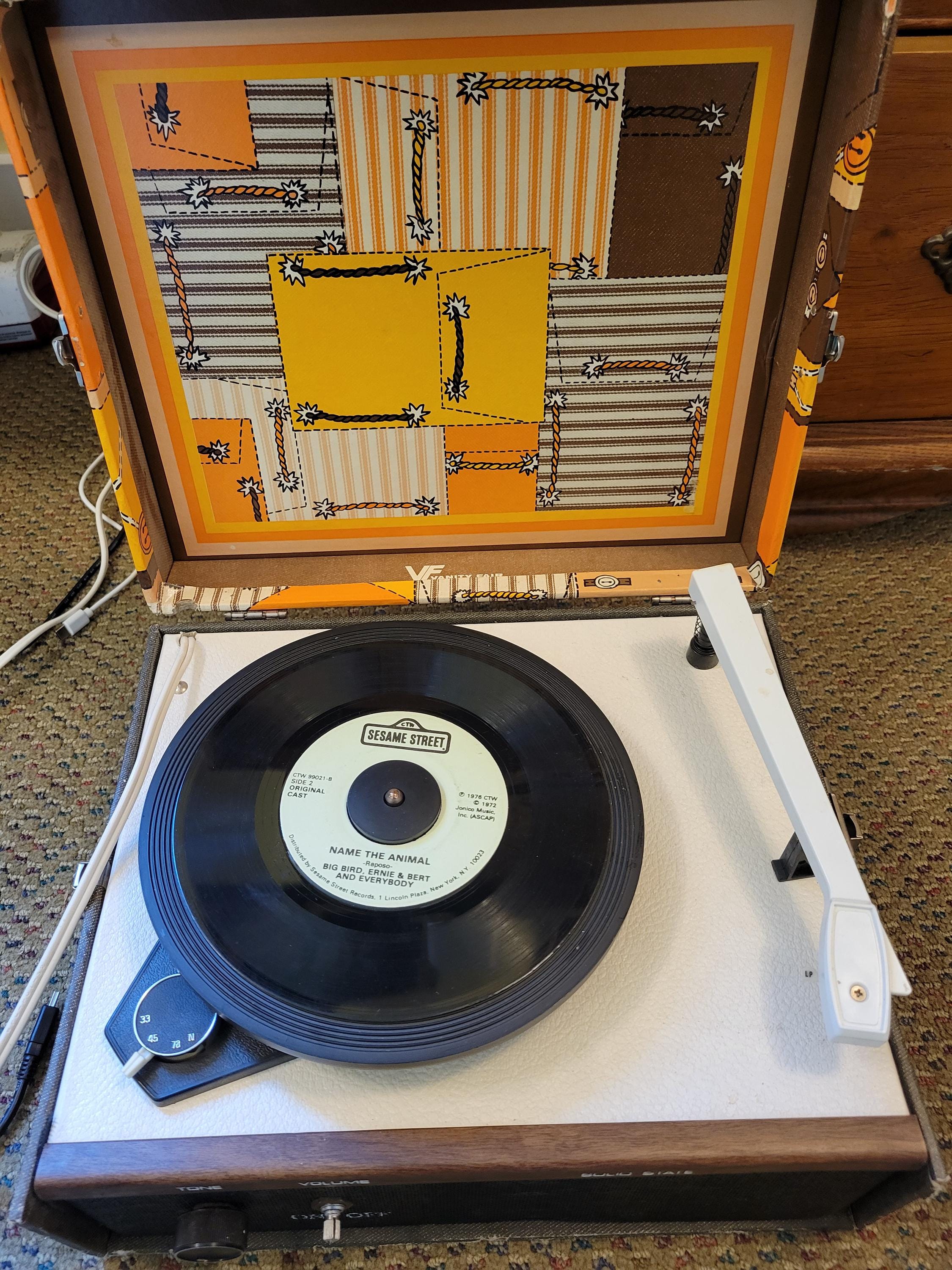 【レコードプレーヤー】 1960s Record Player With Speakers - Etsy