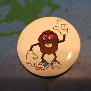 Vintage California Raisins Pinback Button
