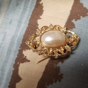 Vintage Costume Brooch