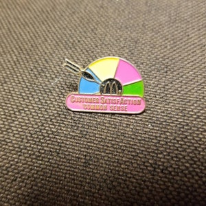 Kundenzufriedenheit Gesunder Menschenverstand Kundenverstand Emaille Pin
