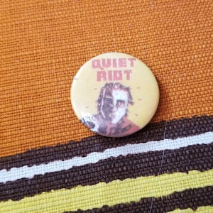 Vintage Quiet Riot Pin Button
