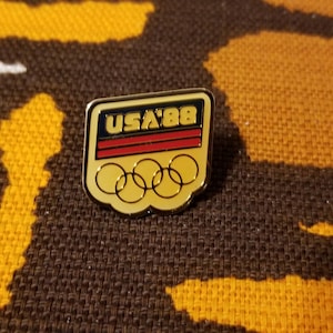 Vintage USA 88 Enamel Pin