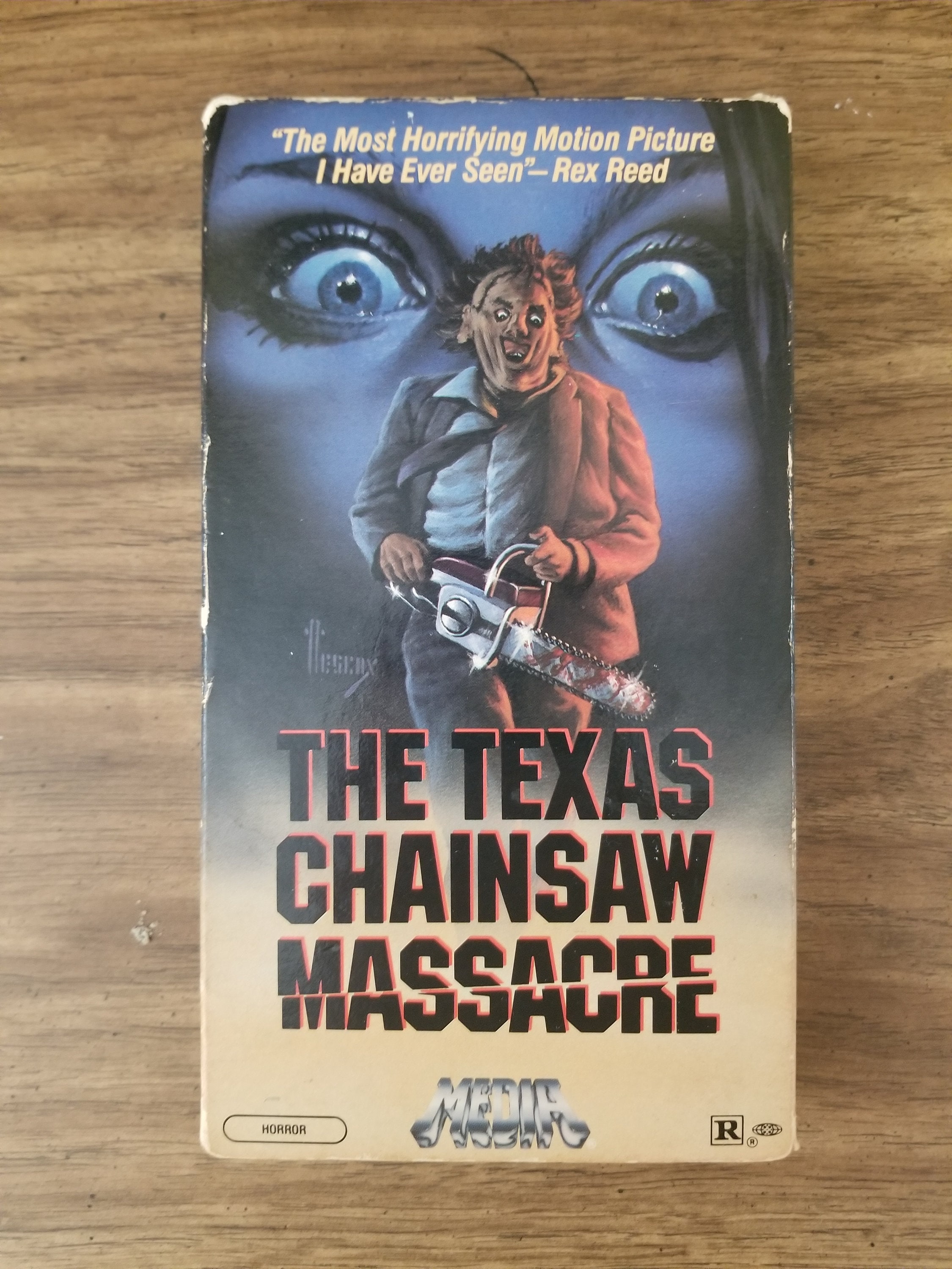 洋画・外国映画 The Texas Chainsaw Massacre VHS Amazon.com: Texas Chainsaw Massacre [VHS] : Movies & TV