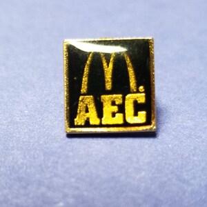 McDonald&#39;s Architecture Engineering Construction Pinback Button