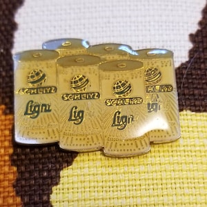 Schlitz Light Six Pack Enamel Pin