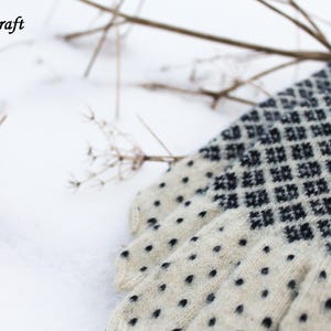 Handmade Knitted Elegant Woolen Ladies&#39; White and Dark Blue Gloves. Estonian National Pattern.
