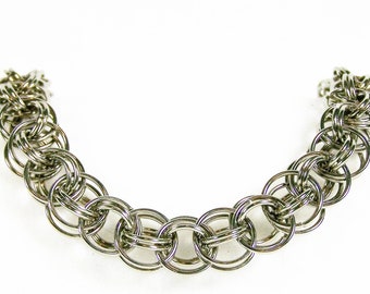 Chainmaille Armschmuck aus Edelstahl