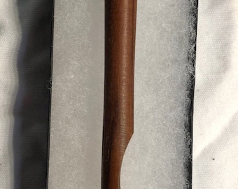 Learnard brand  7 inch lay tools with a magnetic top and a learnard grip