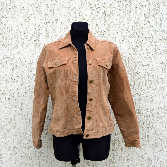 【DISCERNMENT】Suede corduroy crop blouson PDP__0072_Layer81.jpg?v=1728511864