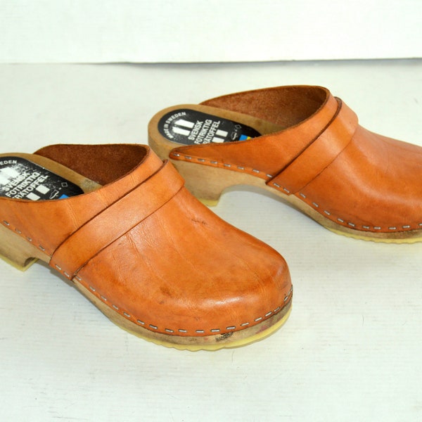 Schwedische Vintage-Clogs aus braunem Leder, Holzplattform, offene Zehenmules, Sandale, Hippie-Schuhe aus Holz und Leder, Größe 36 EUR/ 5,5 US