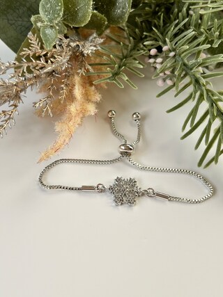 Bracciale Con Fiocco Di Neve E Zirconia Cubica Blu: Regolabile, Delicato, Placcato Oro Bianco | Regalo Di Natale Per Donne E Ragazze