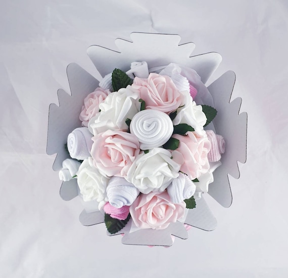 baby clothes flowers