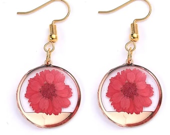 Stabilized naturalized flower resin earrings