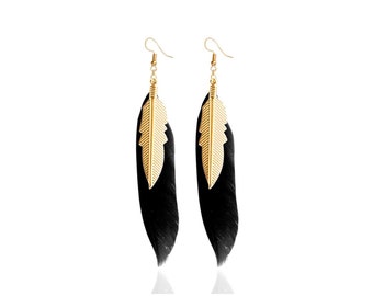 Boucles bohèmes plumes noires laiton