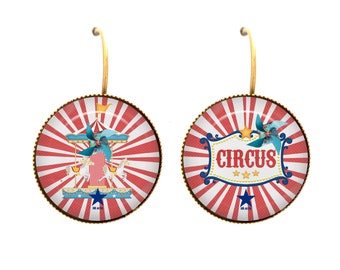 Dissociated cabochon sleepers circus