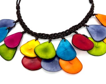 Adjustable Tagua Seed Statement Necklace: Eco-Friendly Jewelry