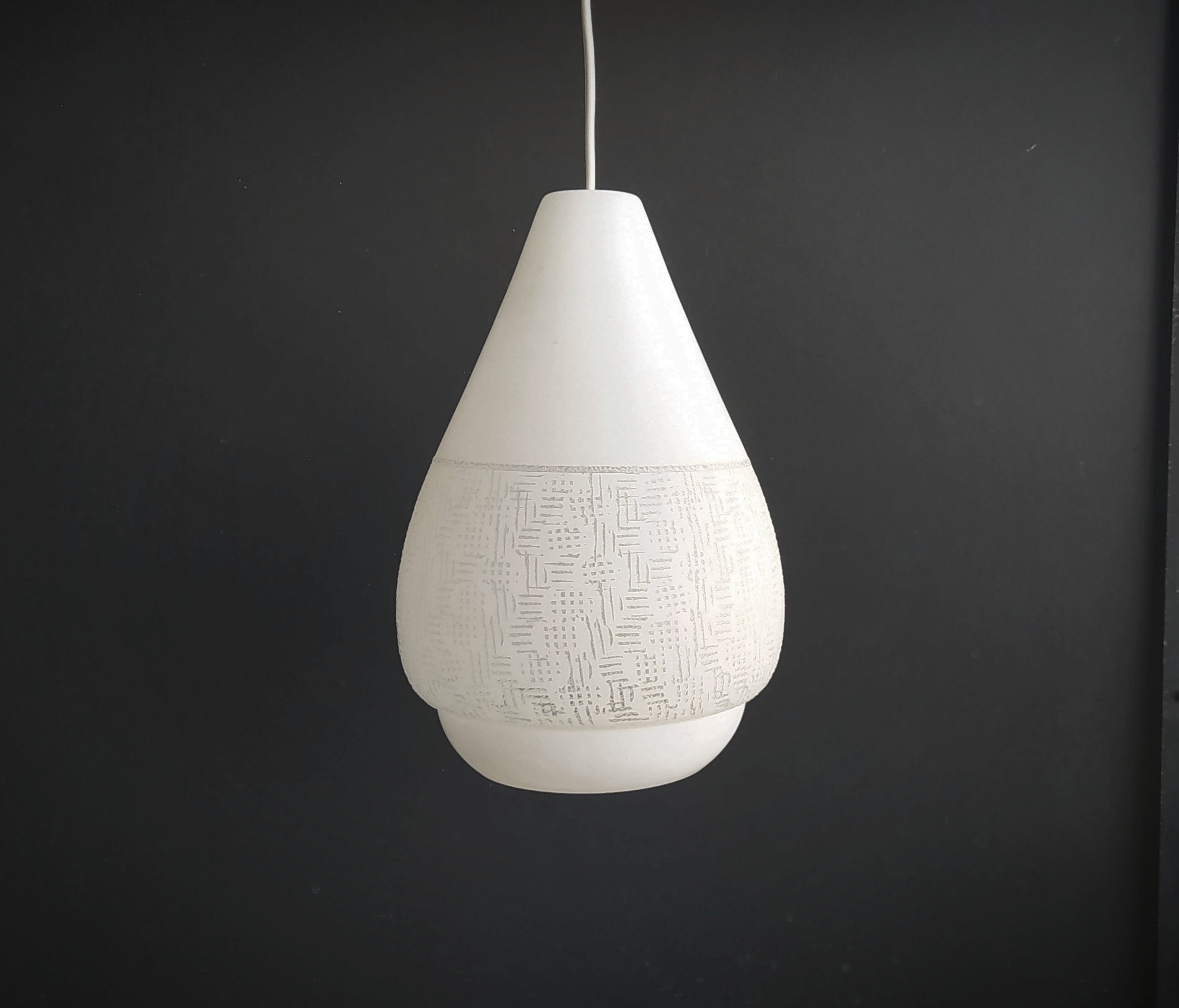 Lustre Globe Blanc Goutte d'eau Verre Vintage Seventies Bi Matière/Suspension Scandinave Holy10 Pari