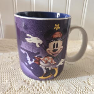 Vintage Disney Minnie Mouse & Daisy Duck Purple 12 oz Coffee Tea Mug / Classic Walt Disney Minnie Mouse and Daisy Duck Mug / Disney Gift image 2