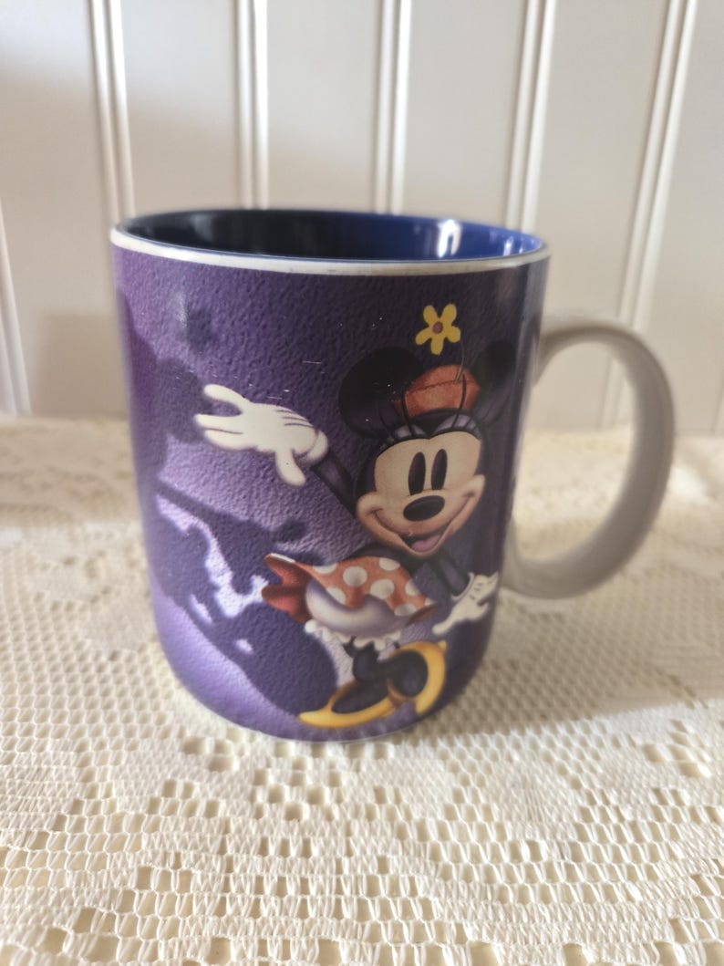 Vintage Disney Minnie Mouse & Daisy Duck Purple 12 oz Coffee Tea Mug / Classic Walt Disney Minnie Mouse and Daisy Duck Mug / Disney Gift image 2