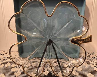 Vintage Shamrock Glass Candy Dish 22k Gold Edging With Original Box / Vintage Lucky Charm Dish / St. Patrick’s Day Good Luck Decor
