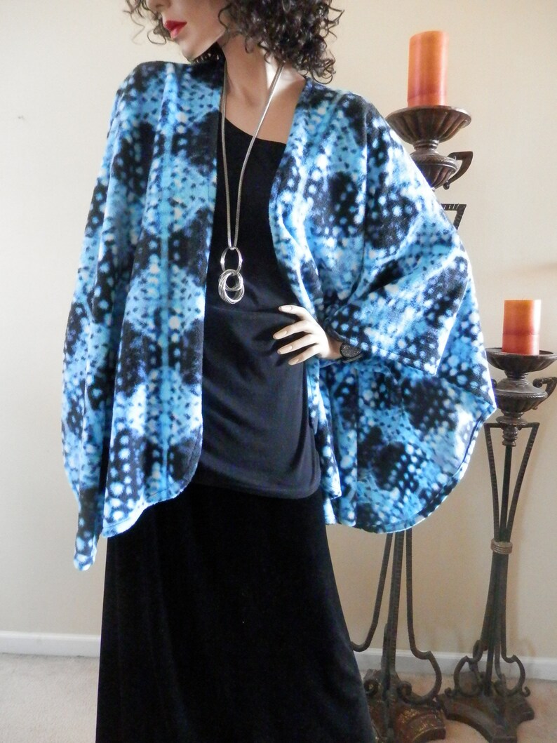 Blue /& Black Abstract Print Ruana WrapBoho KimonoPoncho ShawlWomen CapeLightweight JacketPlus Size Cape ShawlStoleRuanaCover UpWrap