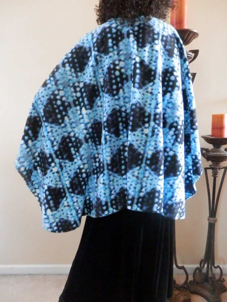 Blue /& Black Abstract Print Ruana WrapBoho KimonoPoncho ShawlWomen CapeLightweight JacketPlus Size Cape ShawlStoleRuanaCover UpWrap