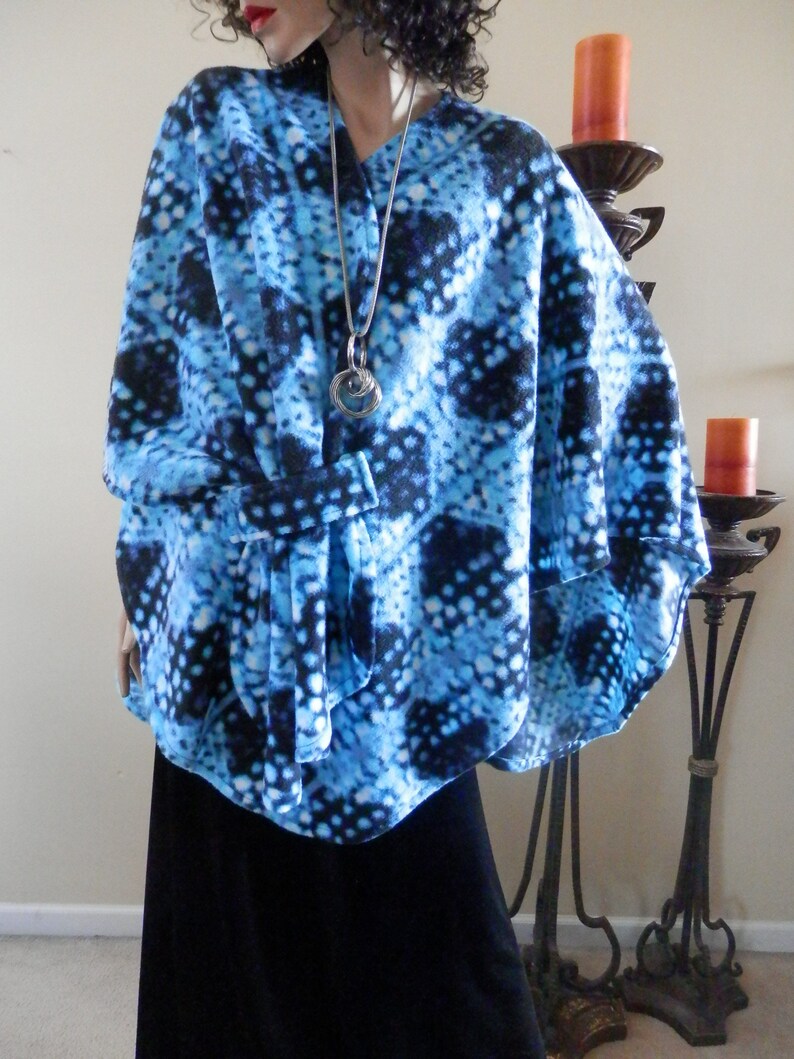 Blue /& Black Abstract Print Ruana WrapBoho KimonoPoncho ShawlWomen CapeLightweight JacketPlus Size Cape ShawlStoleRuanaCover UpWrap