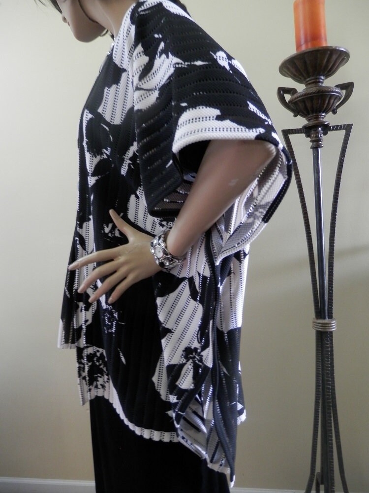 Black & White Kimono Cardigan/boho Kimono/oversize Cover Up/lightweight ...