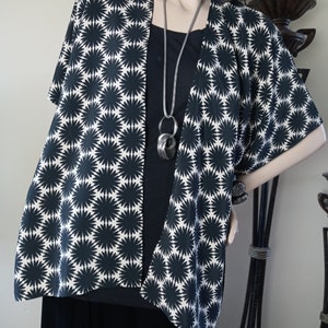 Black & White Sunburst Print Kimono Cardigan/Boho Kimono/Oversize Cover Up/Lightweight Jacket/Cardigan/Plus Sz Wrap/Shawl/Women Cape/Duster