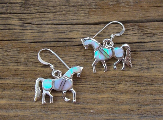 Native American Navajo Vintage Opal Inlay Silver Horse Dangle Etsy France Native American Navajo Vintage Opal Inlay Silver Horse Dangle Etsy France