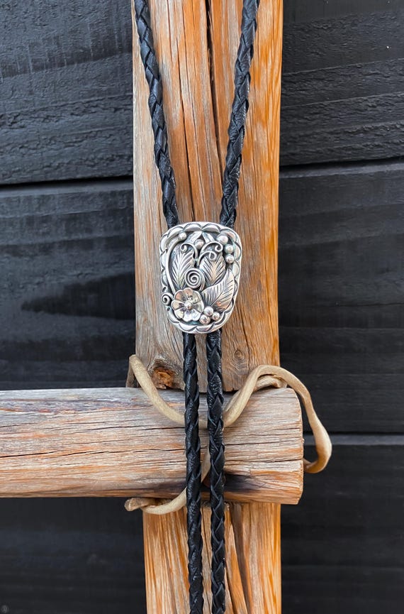 Navajo Bolo Tie: Native American Sterling Silver Leaf & Scroll Flower