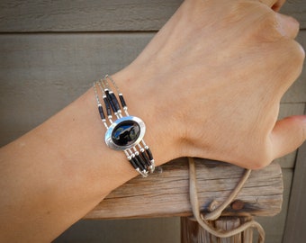 Fred Harvey Era Onyx Bracelet Cuff Vintage Navajo Sterling Fred Harvey Era Onyx Bracelet Cuff Vintage Navajo Sterling