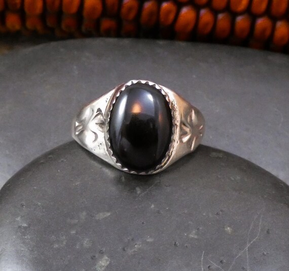 Navajo Onyx Ring, Native American Sterling Silver Onyx Unisex Ring Size 10 Small Setting