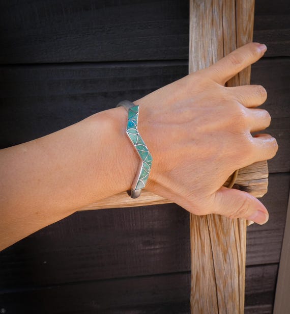 Native American Zuni Sterling Silver Turquoise Inlay Lightning Cuff Bracelet For Women