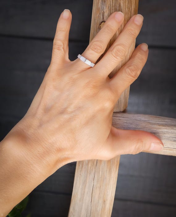 Zuni Band Ring: Native American Sterling Silver Mother of Pearl Shell Inlay Sizes 5.5 & 6
