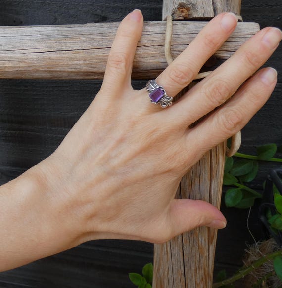 Navajo 925 Sterling Silver Emerald Cut Amethyst Leaf Ring Size 9, Hallmarked
