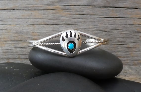 Native American Navajo Turquoise Bear Paw Shadow Box Sterling Silver Small Wrist Bracelet