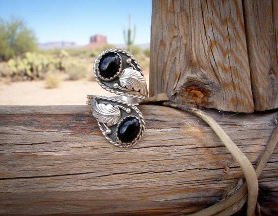 Navajo Onyx Spoon Ring: Native American Sterling Silver Adjustable Ring