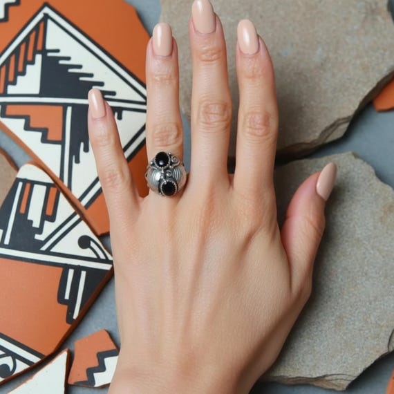 Black Onyx Ring: Navajo Native American Sterling Silver Size 4.75 to 5.5