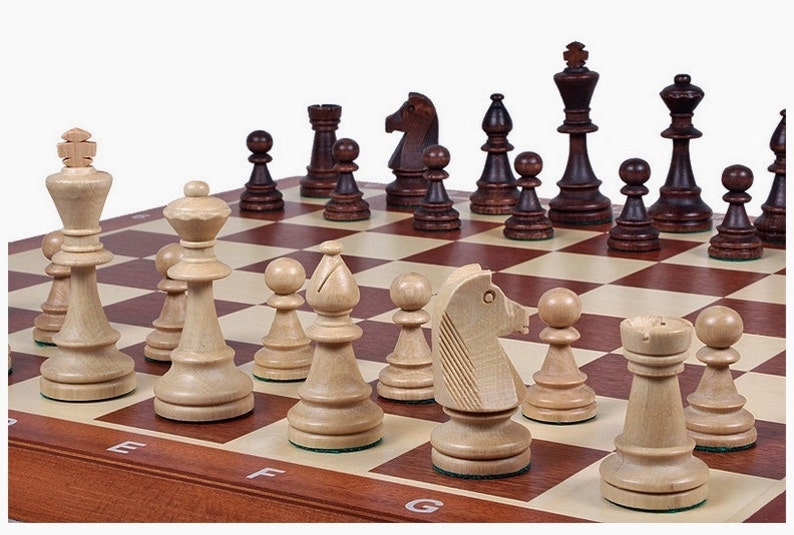Brand New Hand Crafted Mahogany Wooden Chess Set 48cm x 48cm Weighted Pieces