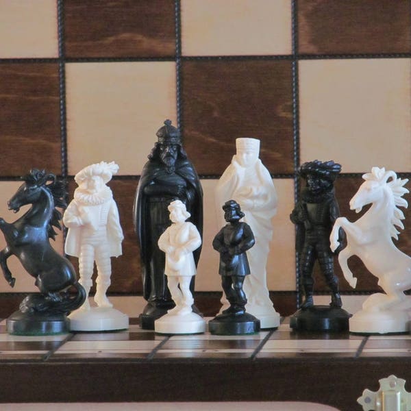 Brand New  Medieval Design Chess Pieces Set