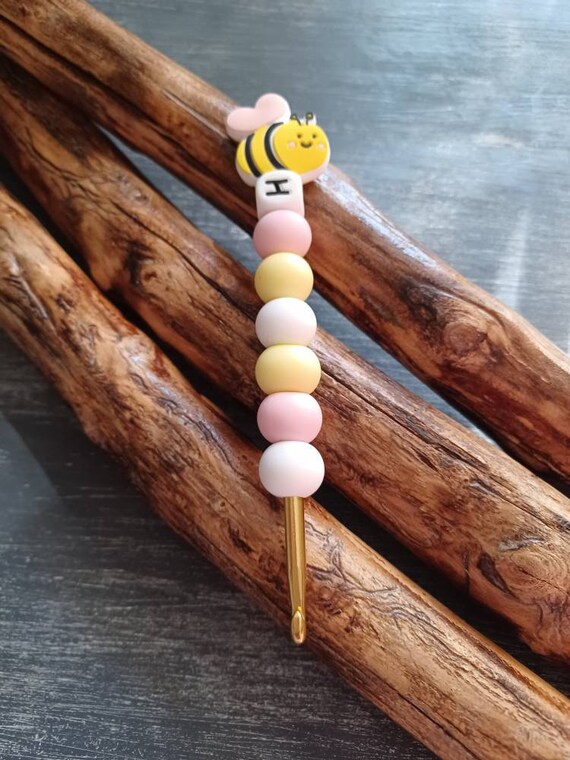 Silicone Beaded Crochet Hook. Ergonomic Hook. Pink Bee Crochet Hook. Round  Beads. Ready to Ship. 