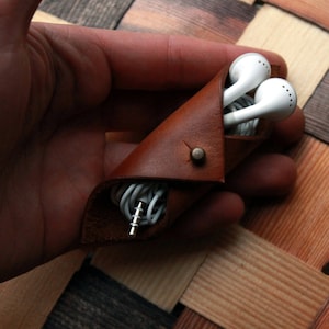 Leather earphone organizer Cable organizer Leather ear bud organizer Headphone cord wrap
