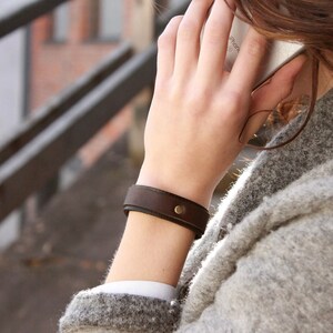 Mens leather cuff, unisex bracelet, leather bracelet, minimalist bracelet image 5