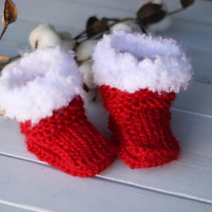 Knitting PATTERN- Knitted Christmas Boots in Newborn and 0-3 Month Size, Christmas Bootie Pattern