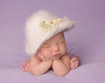 Crochet PATTERN- Crocheted Newborn Cloche Hat