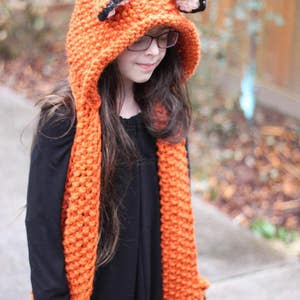 Knitted Fox Hooded Scarf Pattern – Kids , Teen Sizes – PDF Knitting Pattern with Ears & Pockets – Super Bulky Yarn